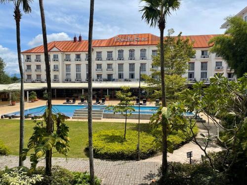 Pontefino Hotels