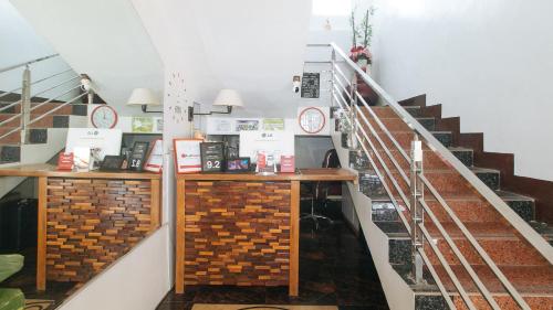 Jops Suites Budget Hotel By RedDoorz