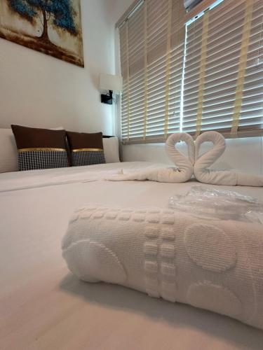 Studio One Condominium, Alabang - Bluu - Fiber Wi-Fi, Netflix-ready