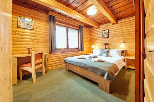 Sojka Resort - Hotel & Drevenice