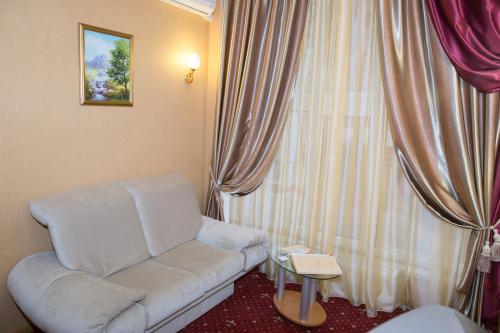 Lermontovskiy Hotel