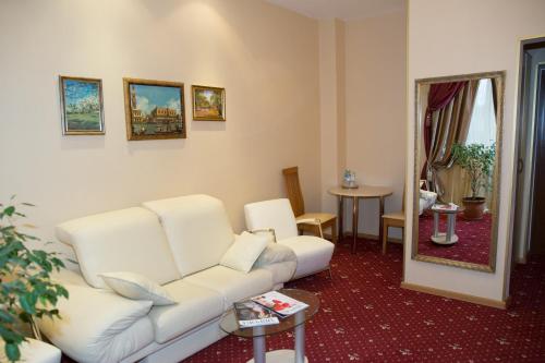 Lermontovskiy Hotel