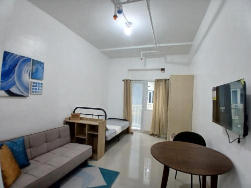 Cozy Urban Retreat at Victoria De Morato