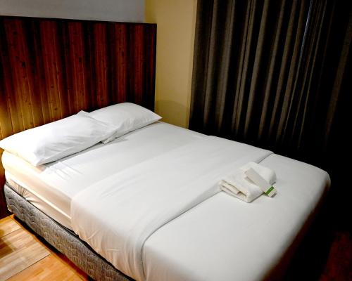 Cebu Pensione Plaza by HiveRooms