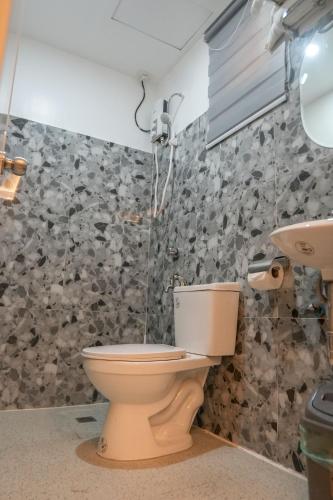 JCzar Suites