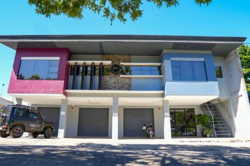 JCzar Suites