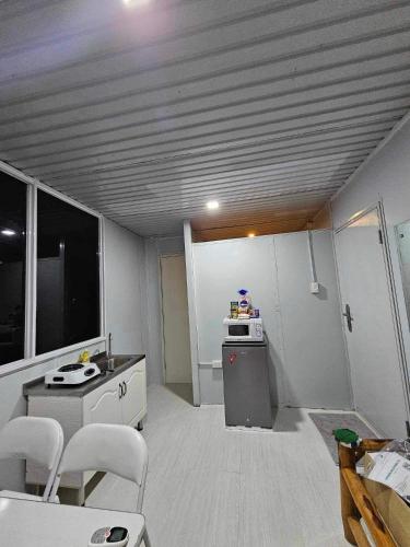 Bay Ellie B and B tiny home