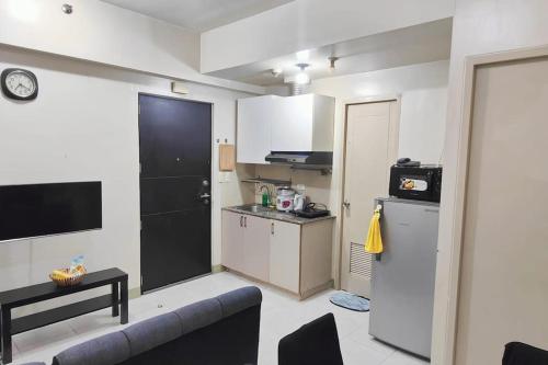 2BR Fully furnished Condo in Makati, Mandaluyong