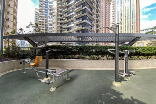 StayHere Relax & Retreat in Viceroy McKinley Hill