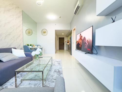 1BR BGC, One Uptown Residence B001