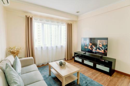 Spacious 2BR at SoMa BGC Near SM Aura and Bonifacio High Street