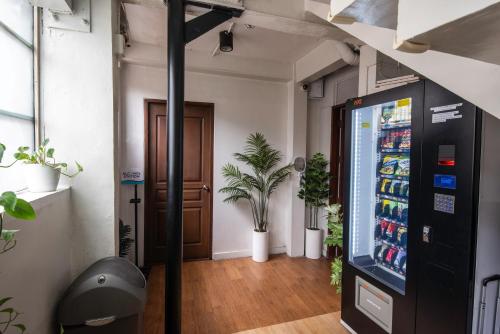 Homey and Cozey Poblacion Makati S03