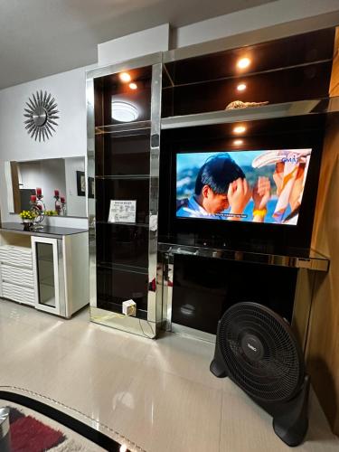 Shell Residence MOA Manila by JO Alano
