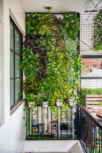 Homey and Cozey Poblacion Makati S11