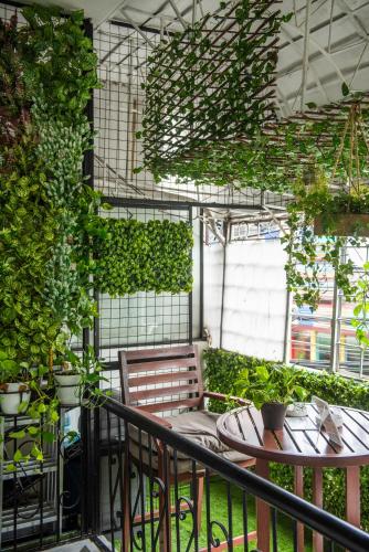 Homey and Cozey Poblacion Makati S11