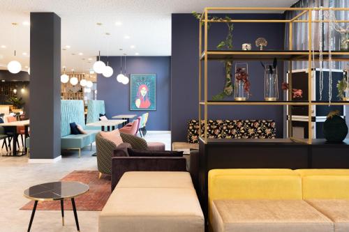 Holiday Inn - the niu, Flower Konstanz
