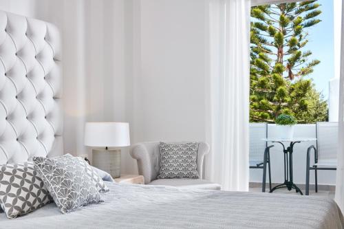 Santorini Palace Hotel