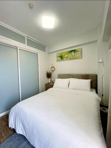 1 BR Condo with balcony in Verdon Parc with Sea View