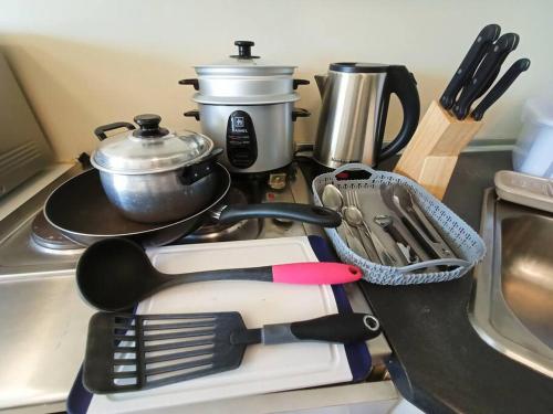 Pool, WI-FI & Netflix in Cebu IT Park