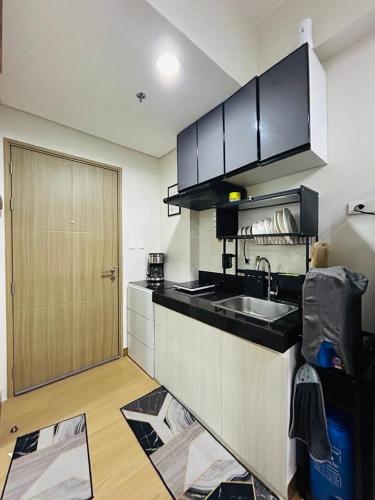 Jasrich Suite Behind SM trece martires HOPE RESIDENCES SMDC