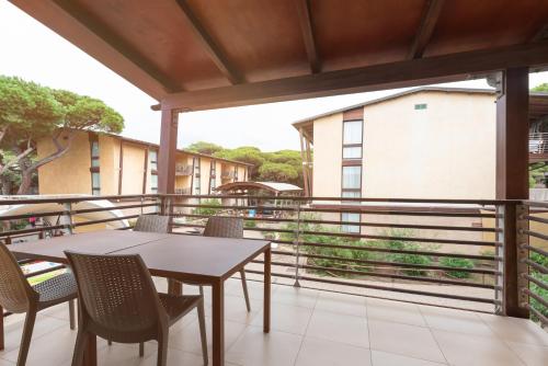 Canado Club Family Village