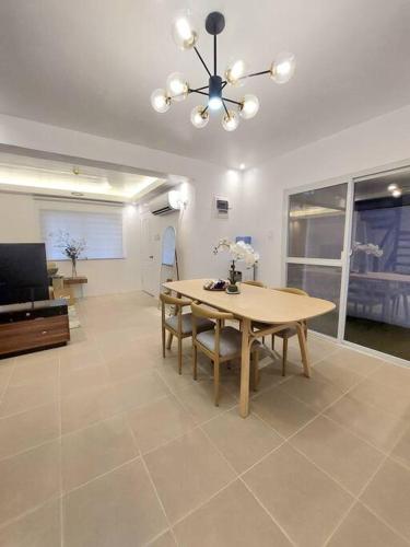 Luxa House Staycation Tagaytay