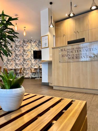 Hotel Kyriad Paris 18 - Porte de Clignancourt - Montmartre