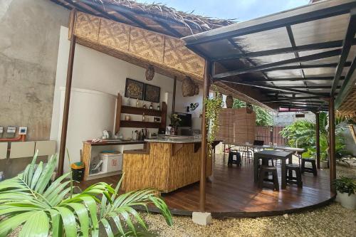 Intoy's Place