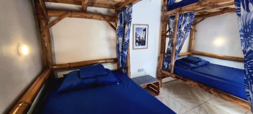 Blue House Backpackers Siquijor