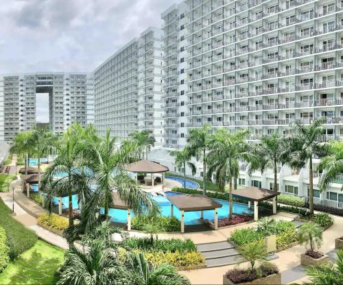 Near MOA Manila Bay Airport via NAIAX Balcony-Pool OR City View Netflix WiFi SHELL Residences