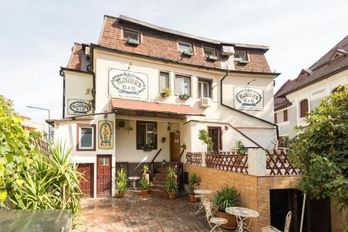 Flower's B & B