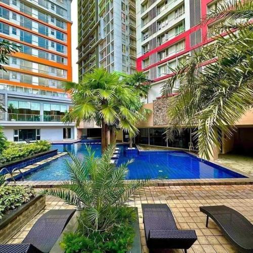 Milia Condo w/ Free use of Swimming pool & Gym