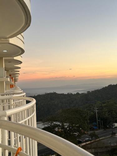 The Two Captain's Place-Tagaytay Prime Residences 16th Floor UNIT 1636