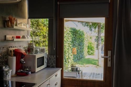 Bed And Breakfast 28