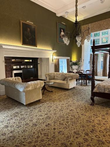 Langtry Manor Hotel