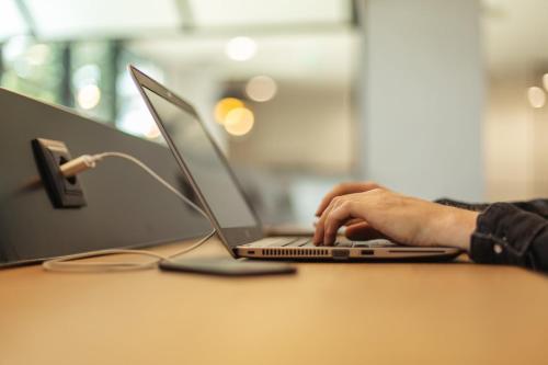 acora Düsseldorf Airport