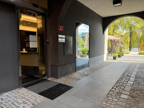 Lent Hotel