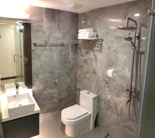 Oyster Plaza Hotel