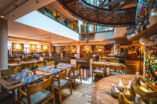 Bristol Tradition & Luxury