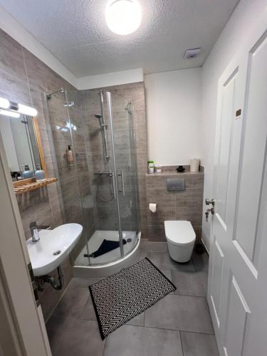 O&W Ferienhaus mit Pool nähe Nürburgring, Adenau