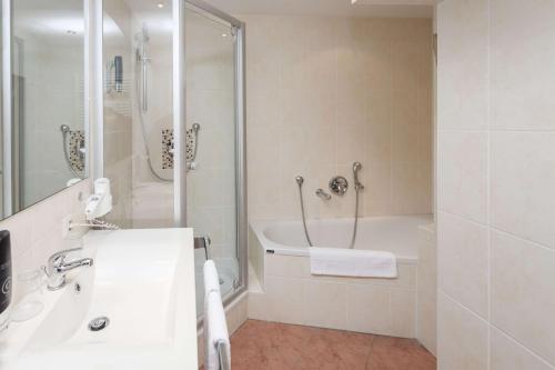 Centro Hotel Mondial München, Trademark Collection by Wyndham