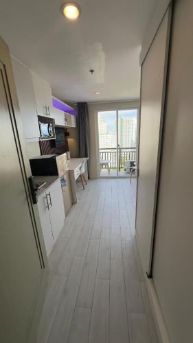 Modern & Comfy Studio - Steps from Ayala Mall, Cebu City