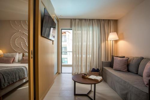 Eden Roc Resort Hotel