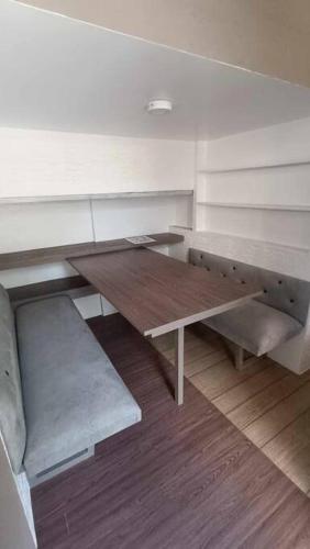 Ritchie #1 Walk to Burnham Park, Session Road