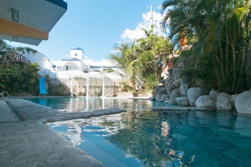 Yahweh Spring Retreat & Resort Laguna By RedDoorz
