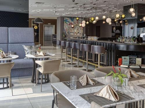 Hotel Novotel Suites Manila at Acqua