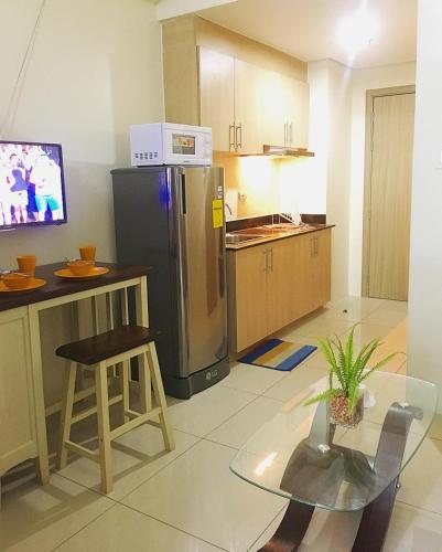 SM Breeze one bedroom