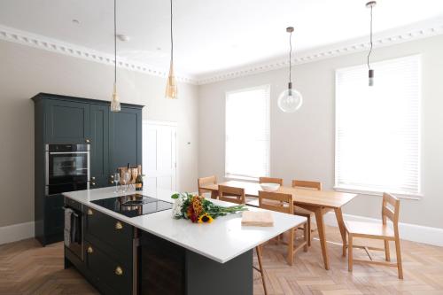 Dream Stays Bath - Barton House