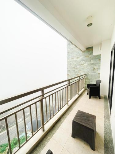 Comfortable 2 Bedroom Condo near tourist spots with free parking