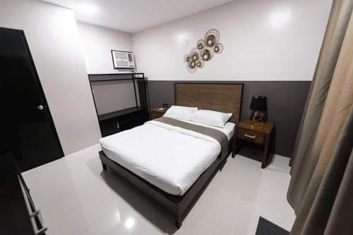 Bumble V Hotel